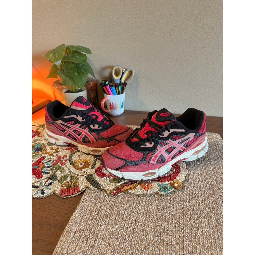 Asics x BLEACH Gel-NYC Renji Abarai Red Black Cream GT-2160 Ichigo 1203A724 600